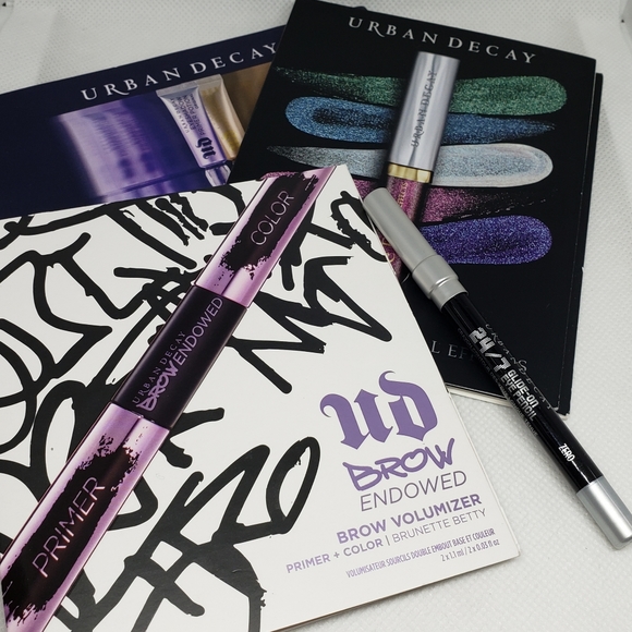 Urban Decay Other - Urban Decay Makeup Sampler